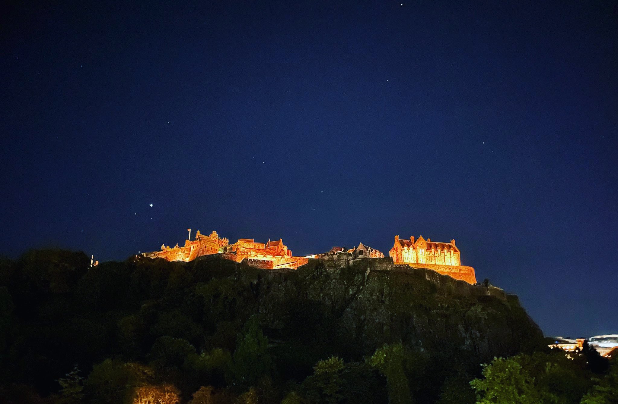 edinburgh castle lit orange for 2021 halloween