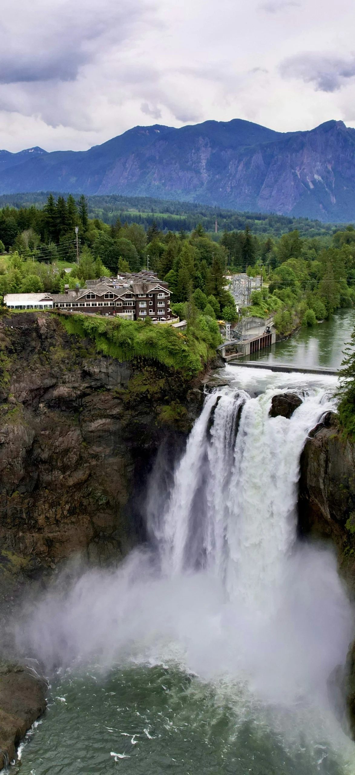 Snoqualmie Falls et le Salish Lodge, décor de Twin Peaks
